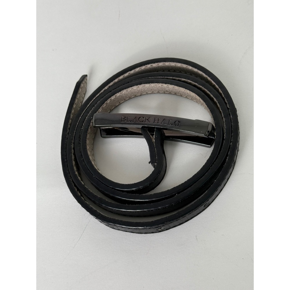 Black Halo Womens Skinny Black Leather Belt Gunmetal Logo Buckle Size 0